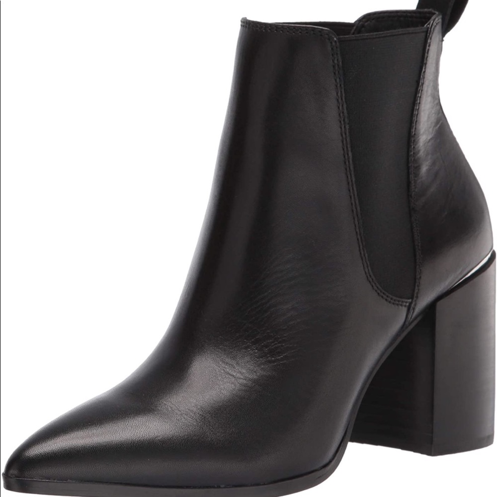Steve Madden NWOT knoxi pointy toe black heeled booties